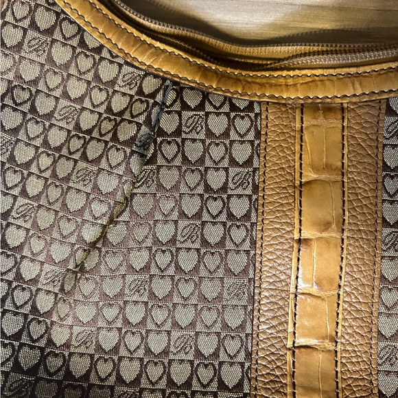 Brighton Shoulderbag - Picture 3 of 4